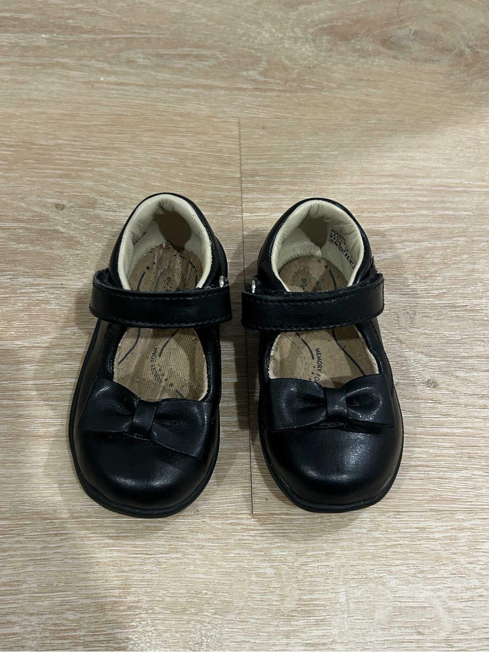 Stride Rite Black Leather Mary Jane Dress Shoe - Size 4